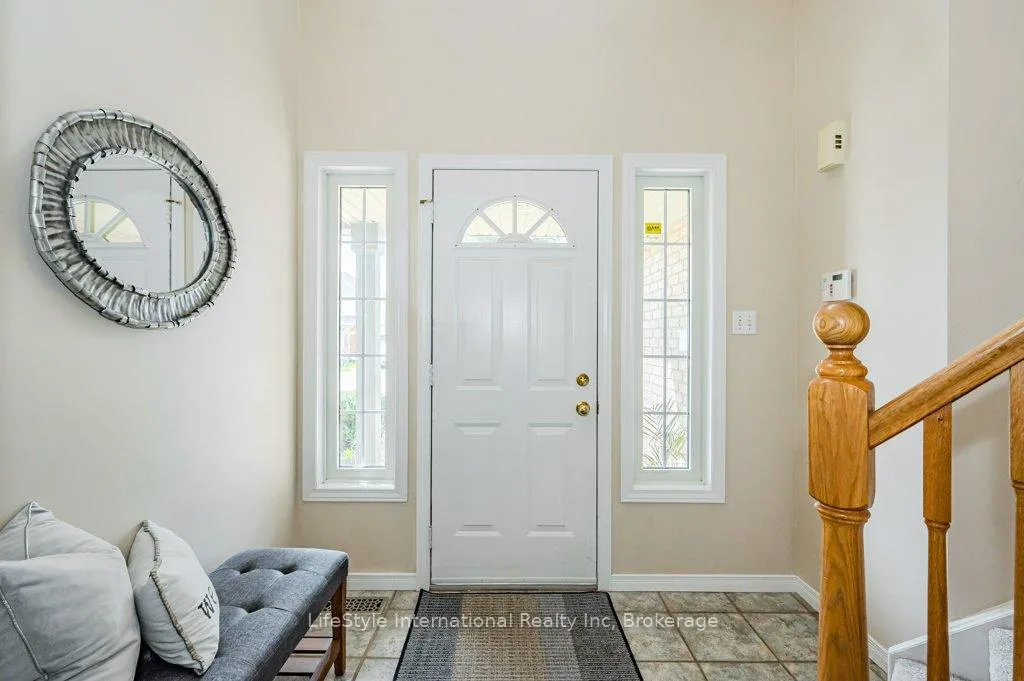 Photo 6 of 5 Camm Crescent, Guelph, Pineridge/Westminster Woods — HOMEH