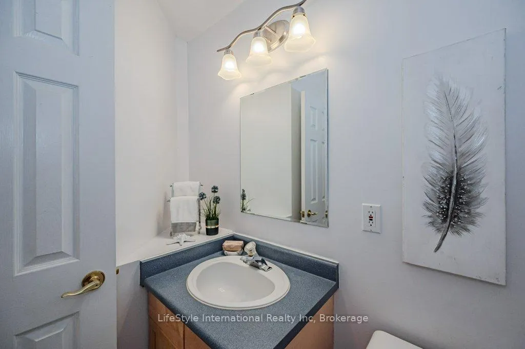 Photo 13 of 5 Camm Crescent, Guelph, Pineridge/Westminster Woods — HOMEH