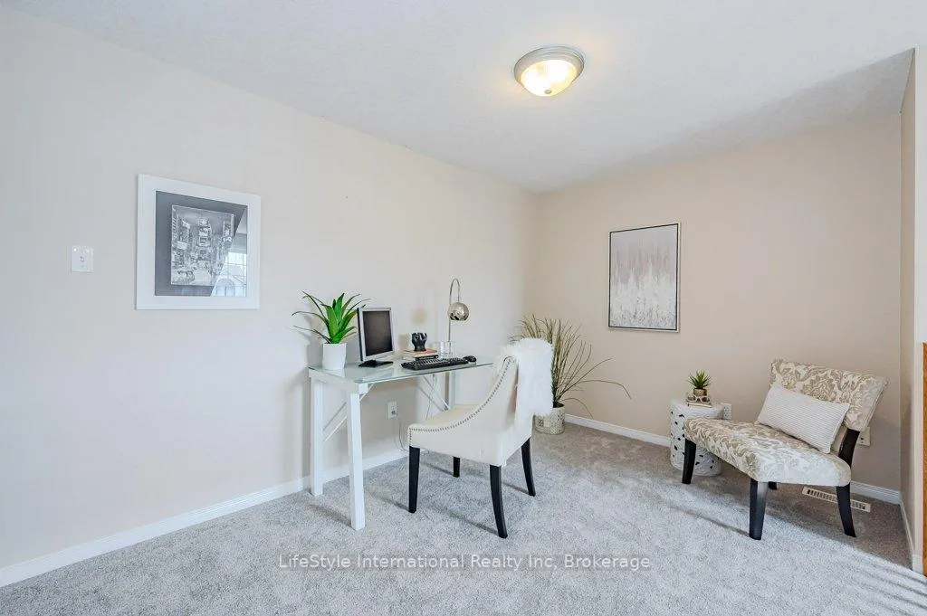 Photo 16 of 5 Camm Crescent, Guelph, Pineridge/Westminster Woods — HOMEH