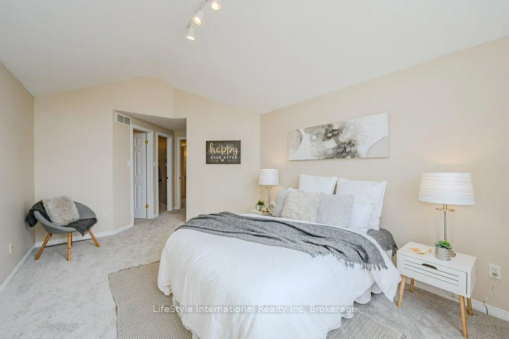 Photo 19 of 5 Camm Crescent, Guelph, Pineridge/Westminster Woods — HOMEH