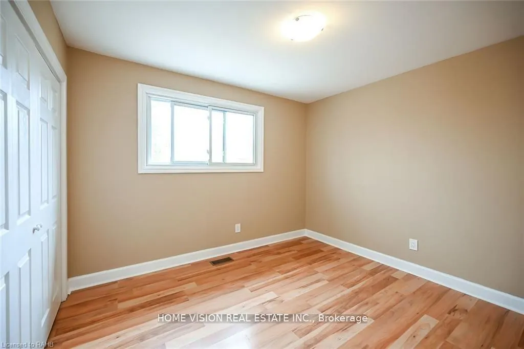 Photo 7 of 659 Upper Wellington Street S, Hamilton, Burkholme — HOMEH