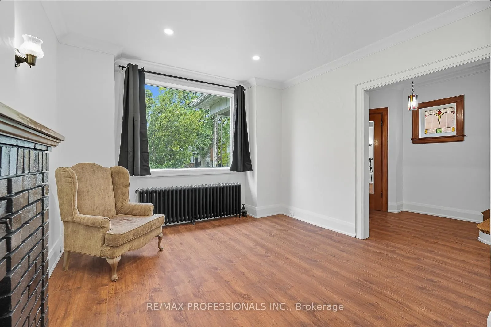 Photo 4 of 45 St Germain Avenue, Toronto, Lawrence Park North — HOMEH