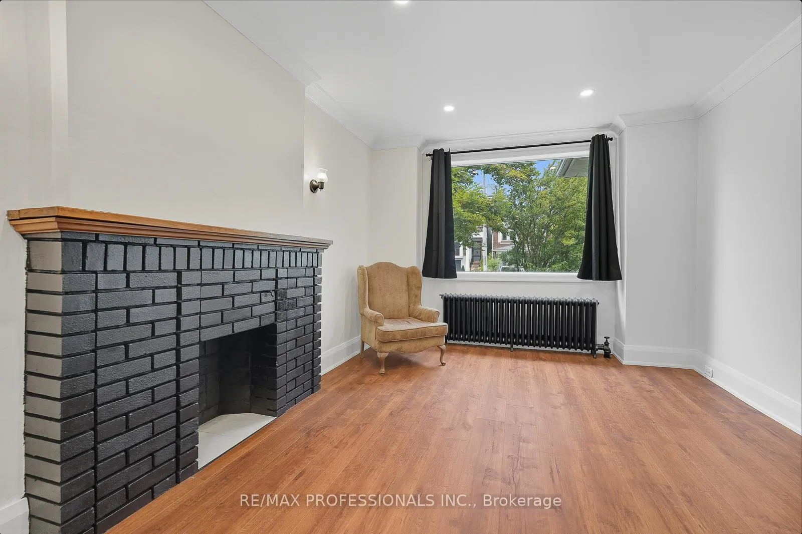 Photo 5 of 45 St Germain Avenue, Toronto, Lawrence Park North — HOMEH