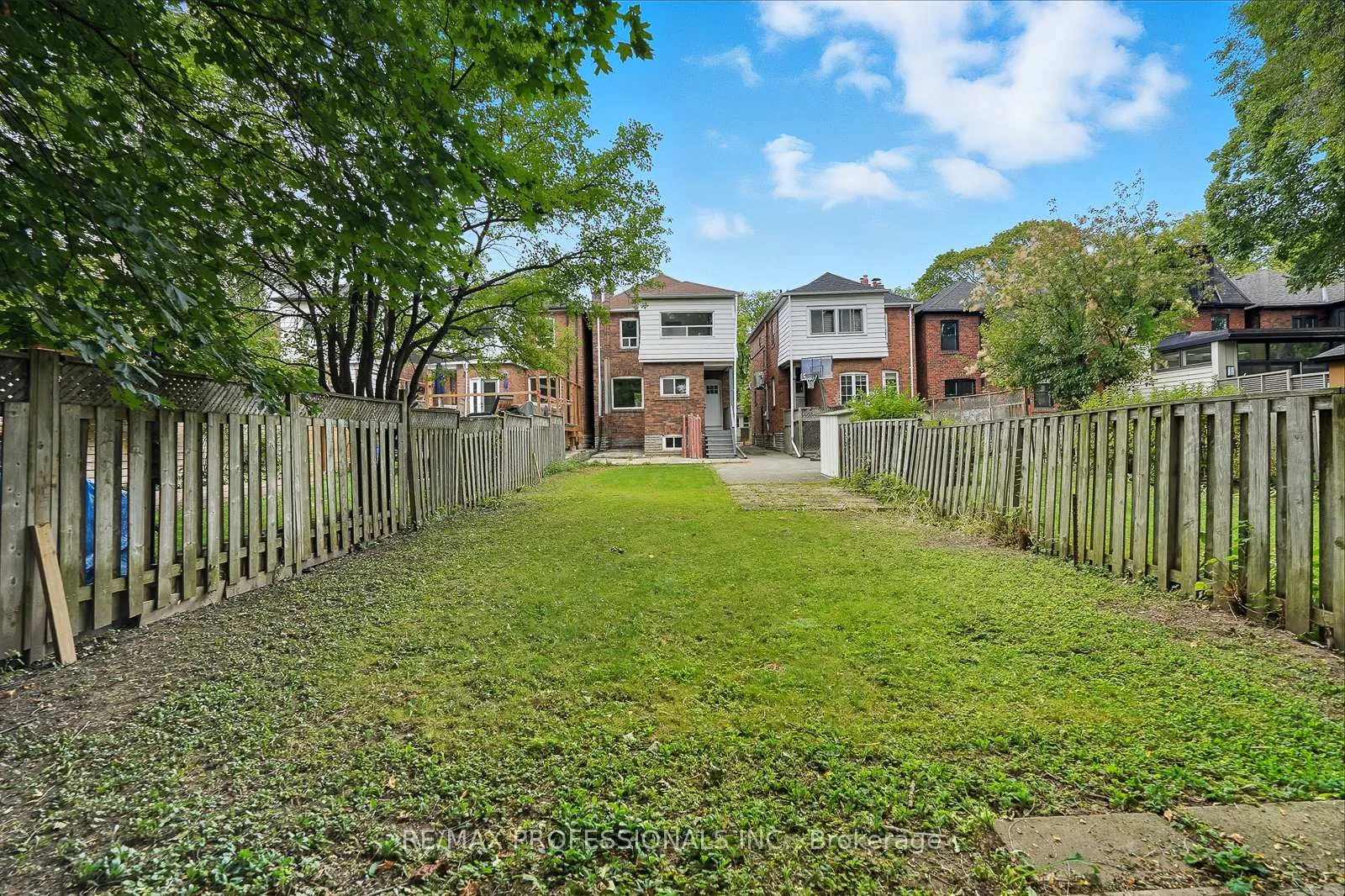 Photo 26 of 45 St Germain Avenue, Toronto, Lawrence Park North — HOMEH