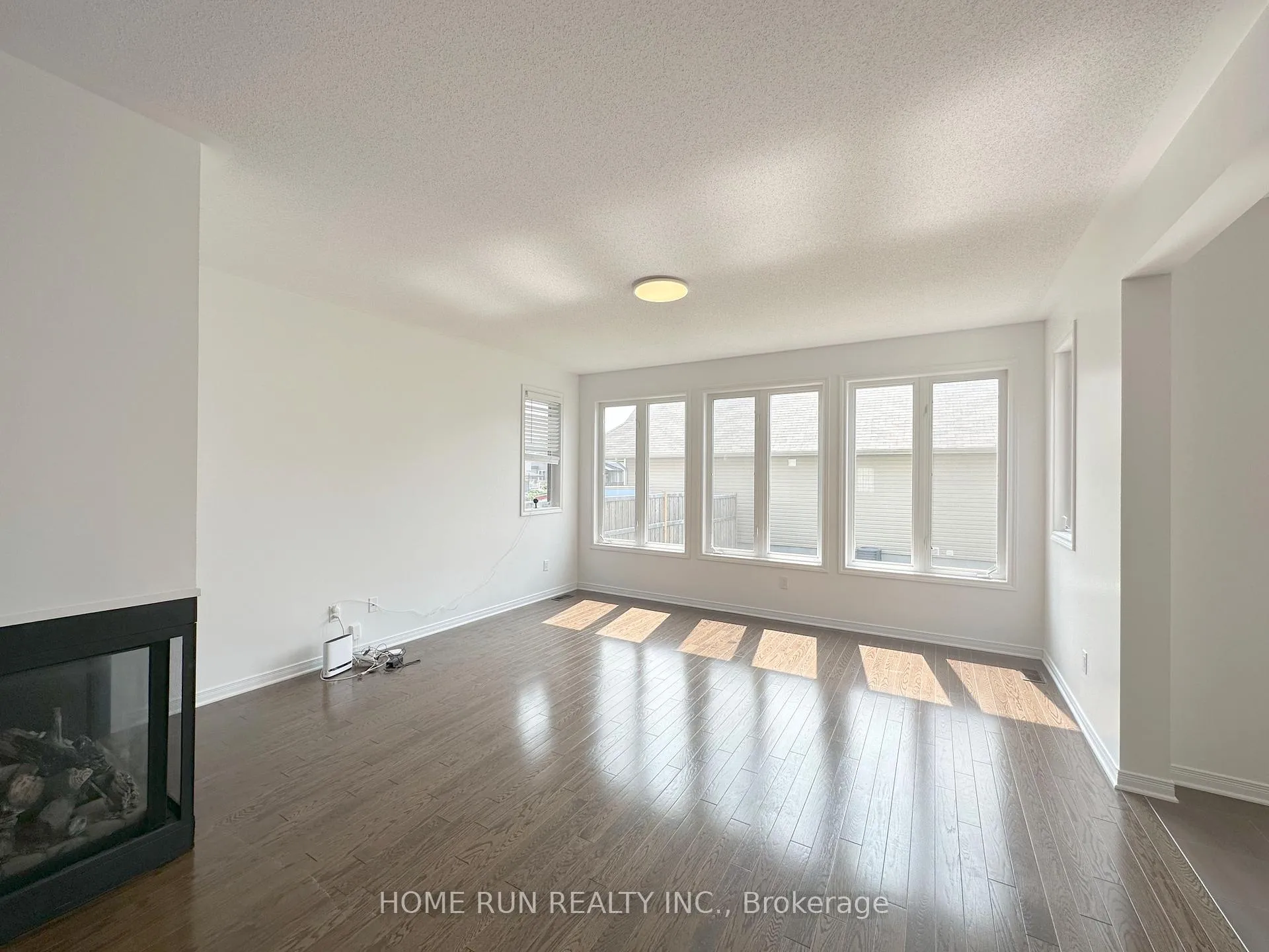 Photo 6 of 193 Balikun Heights, Ottawa, Kanata - Emerald Meadows/Trailwest — HOMEH