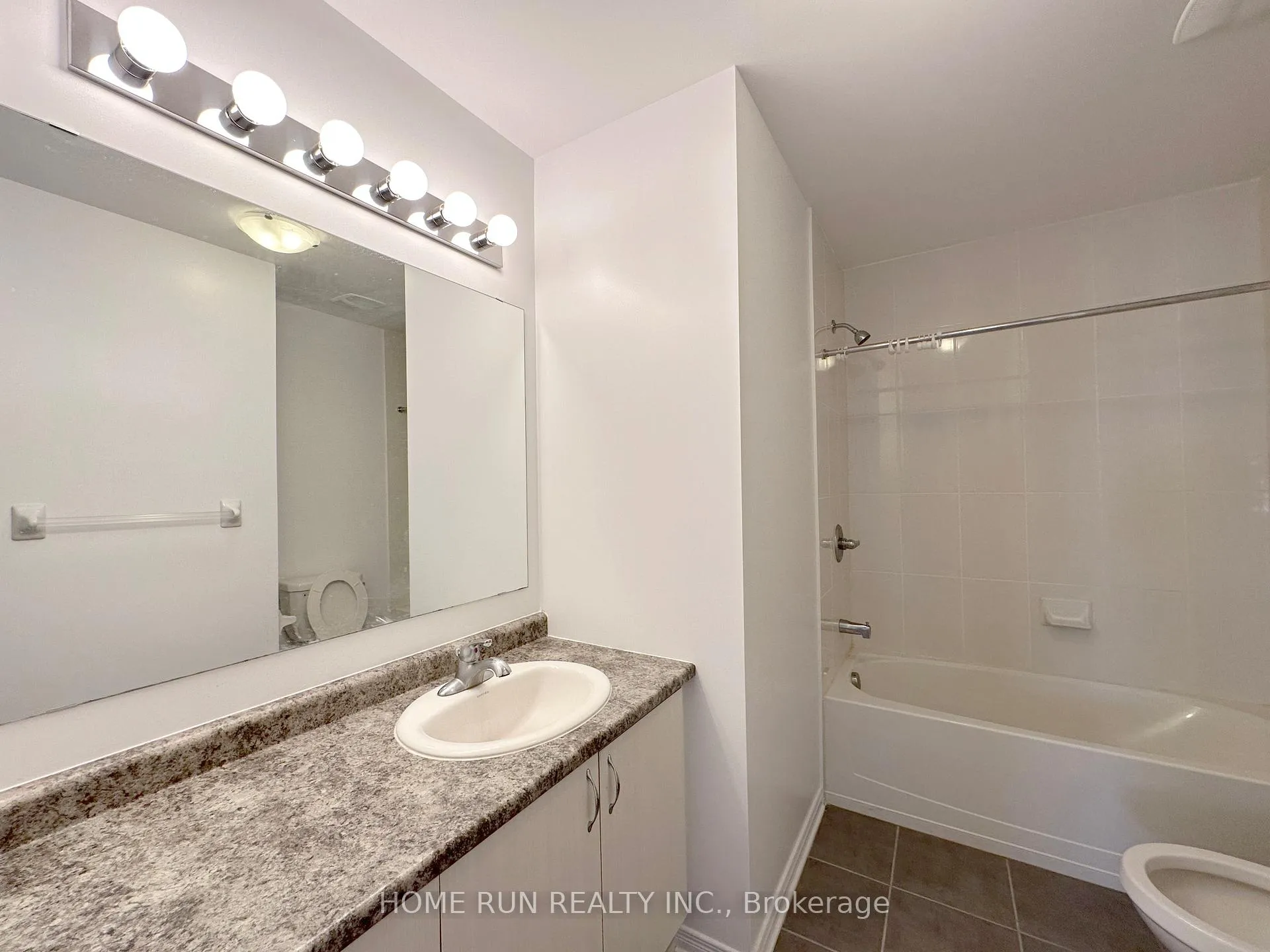 Photo 28 of 193 Balikun Heights, Ottawa, Kanata - Emerald Meadows/Trailwest — HOMEH