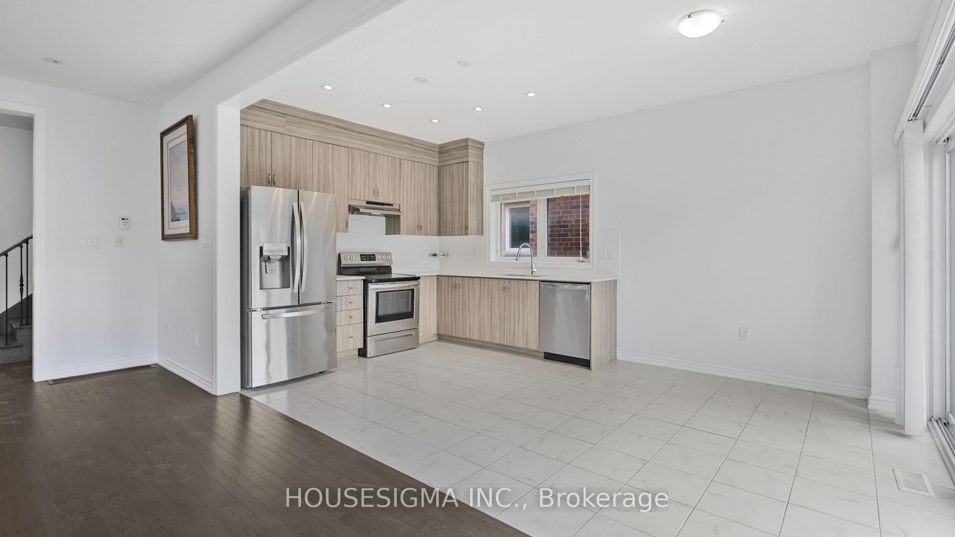 Photo 12 of 13 Muirfield Drive, Barrie, Ardagh — HOMEH