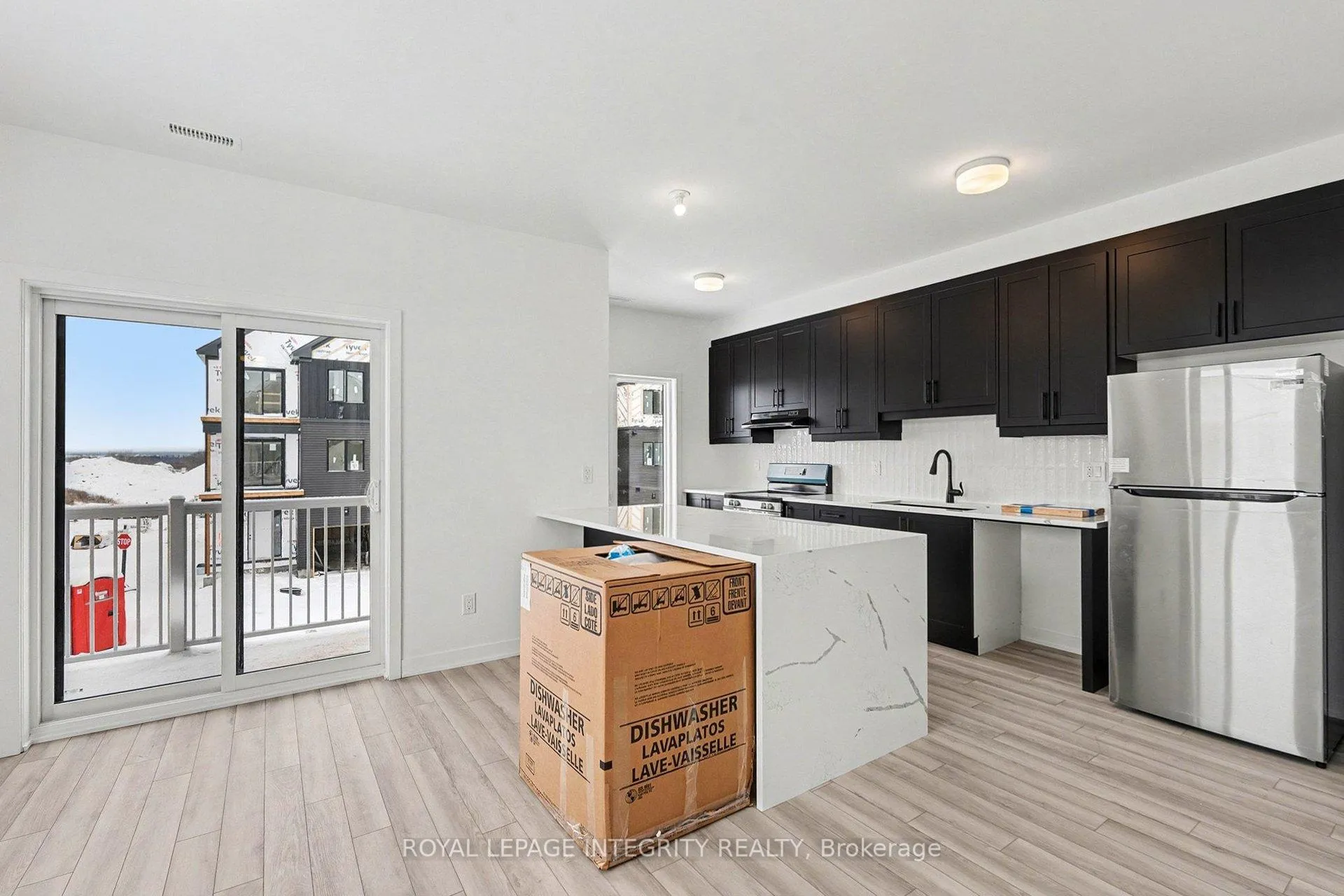 Photo 7 of 800 Demulcent Lane, Ottawa, Kanata - Rural Kanata (Central) — HOMEH