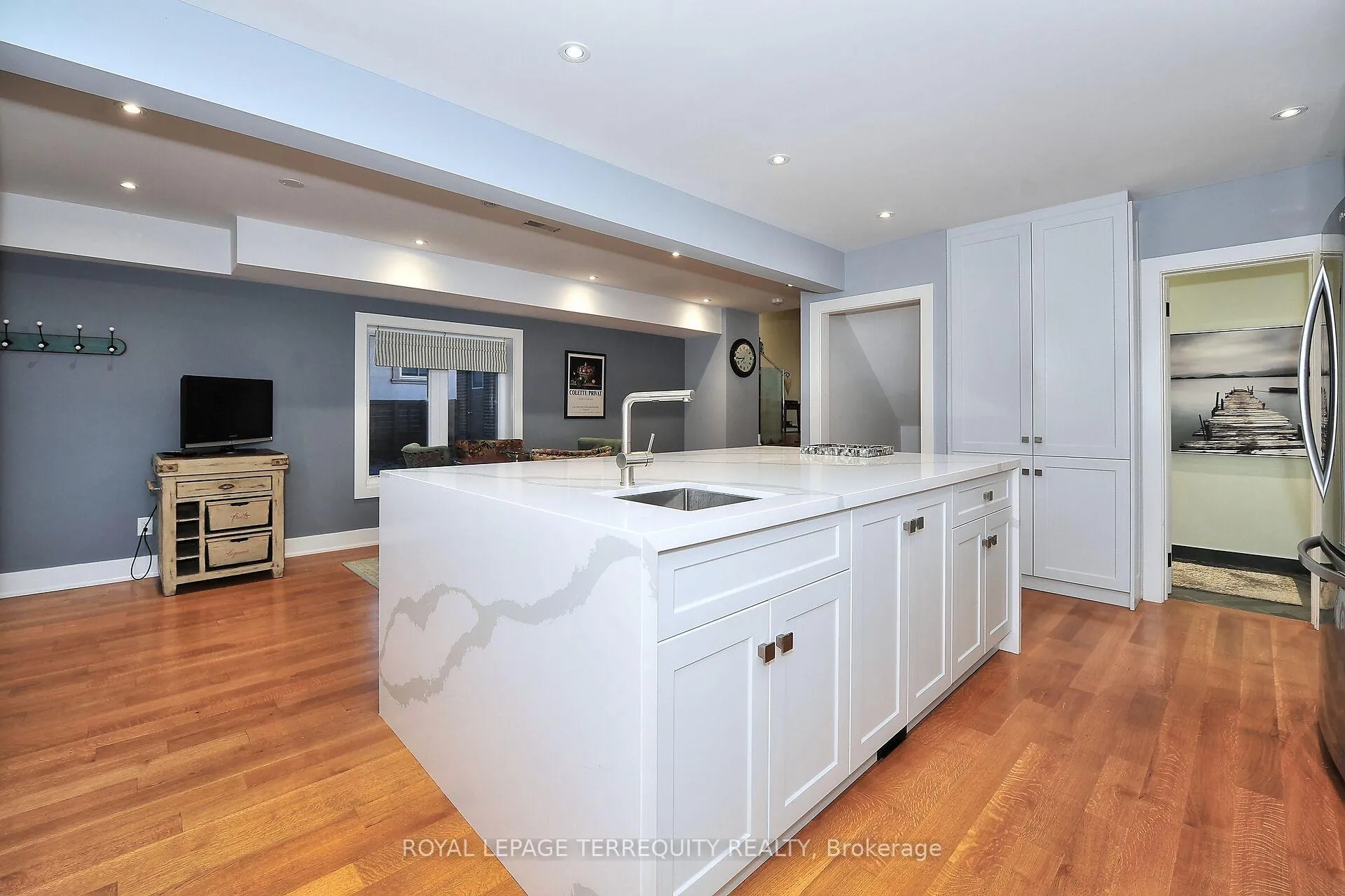 Photo 8 of 34 Wildrose Crescent E, Markham, Bayview Glen — HOMEH