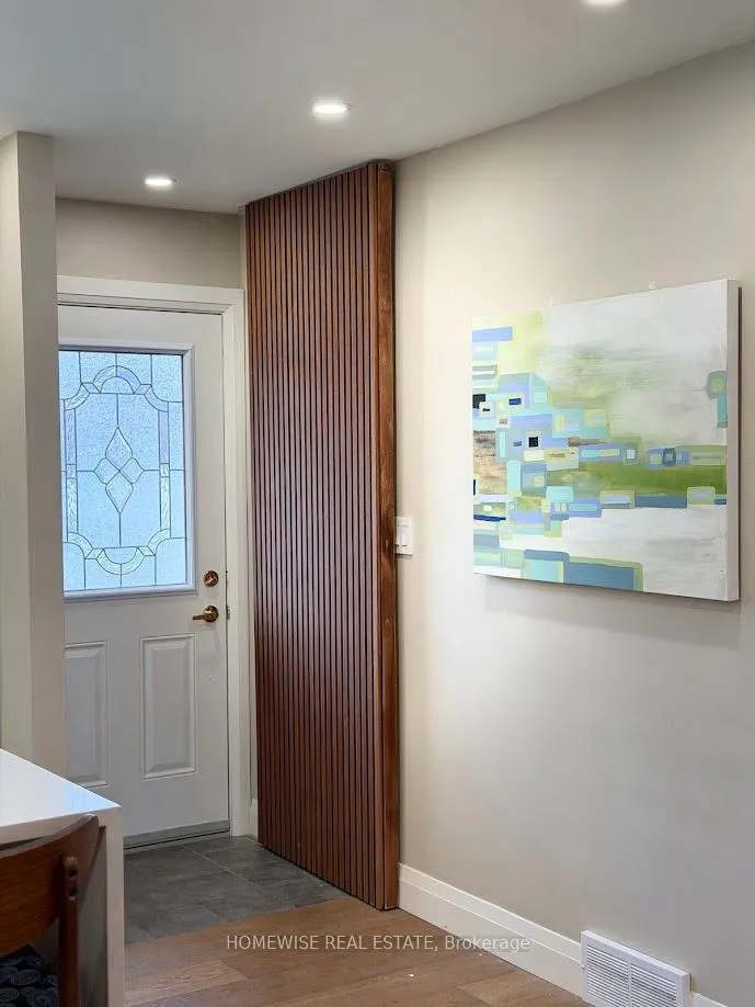 Photo 4 of 15 Lakeview Avenue, St. Catharines, Lakeshore — HOMEH