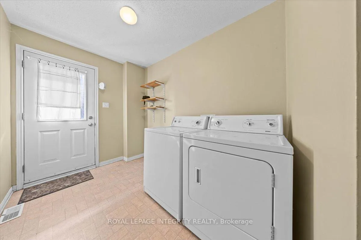 Photo 18 of 180 Clearview Avenue, Ottawa, Westboro North — HOMEH