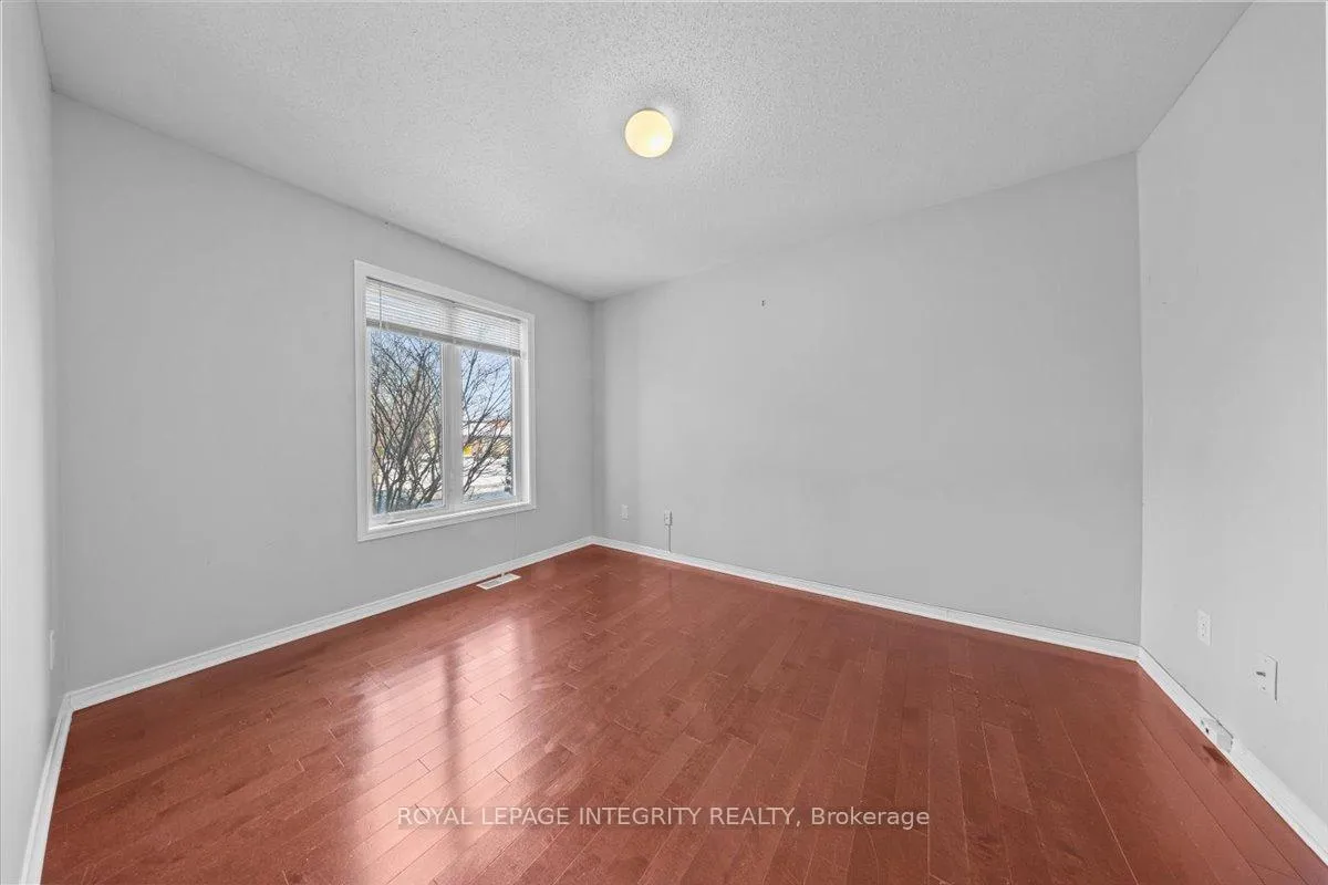 Photo 19 of 180 Clearview Avenue, Ottawa, Westboro North — HOMEH