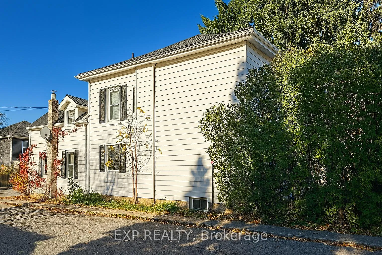 Photo 3 of 42 Forin Street, Belleville, Belleville Ward — HOMEH