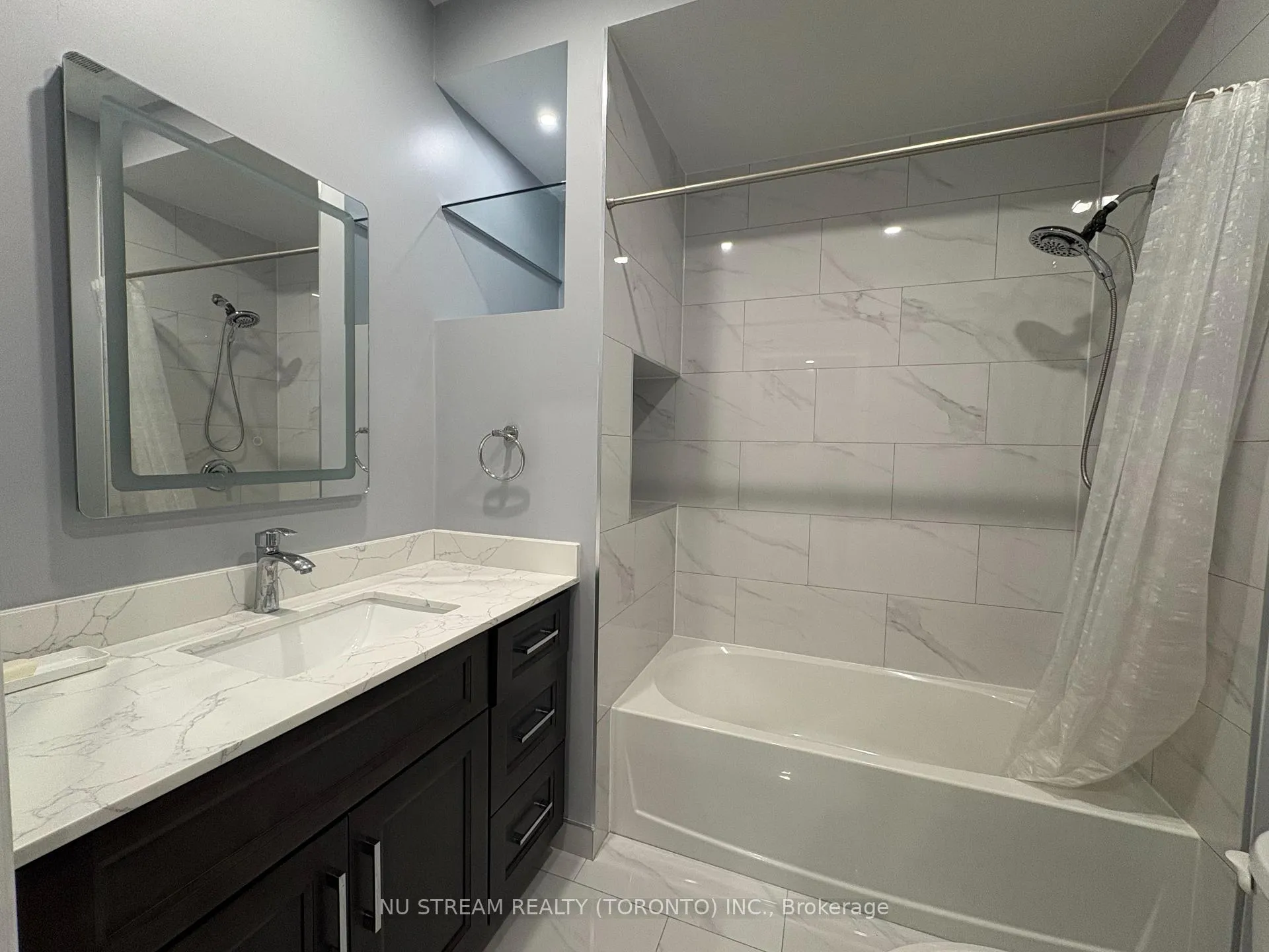 Photo 11 of Unit Lower, 45 Hurst Avenue, Vaughan, Patterson — HOMEH