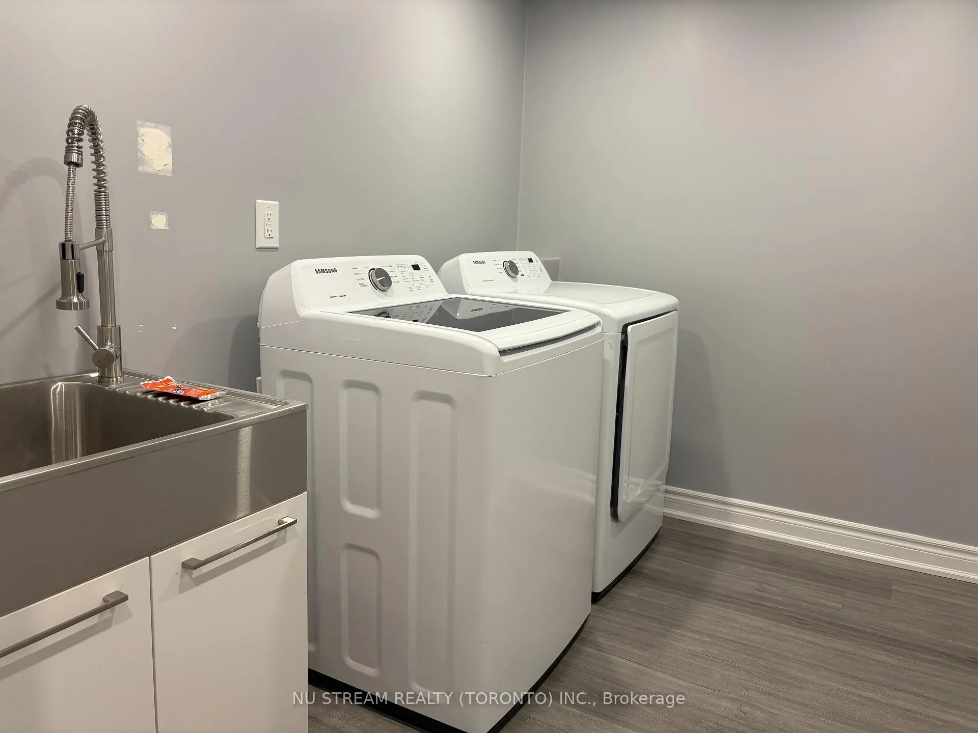 Photo 12 of Unit Lower, 45 Hurst Avenue, Vaughan, Patterson — HOMEH