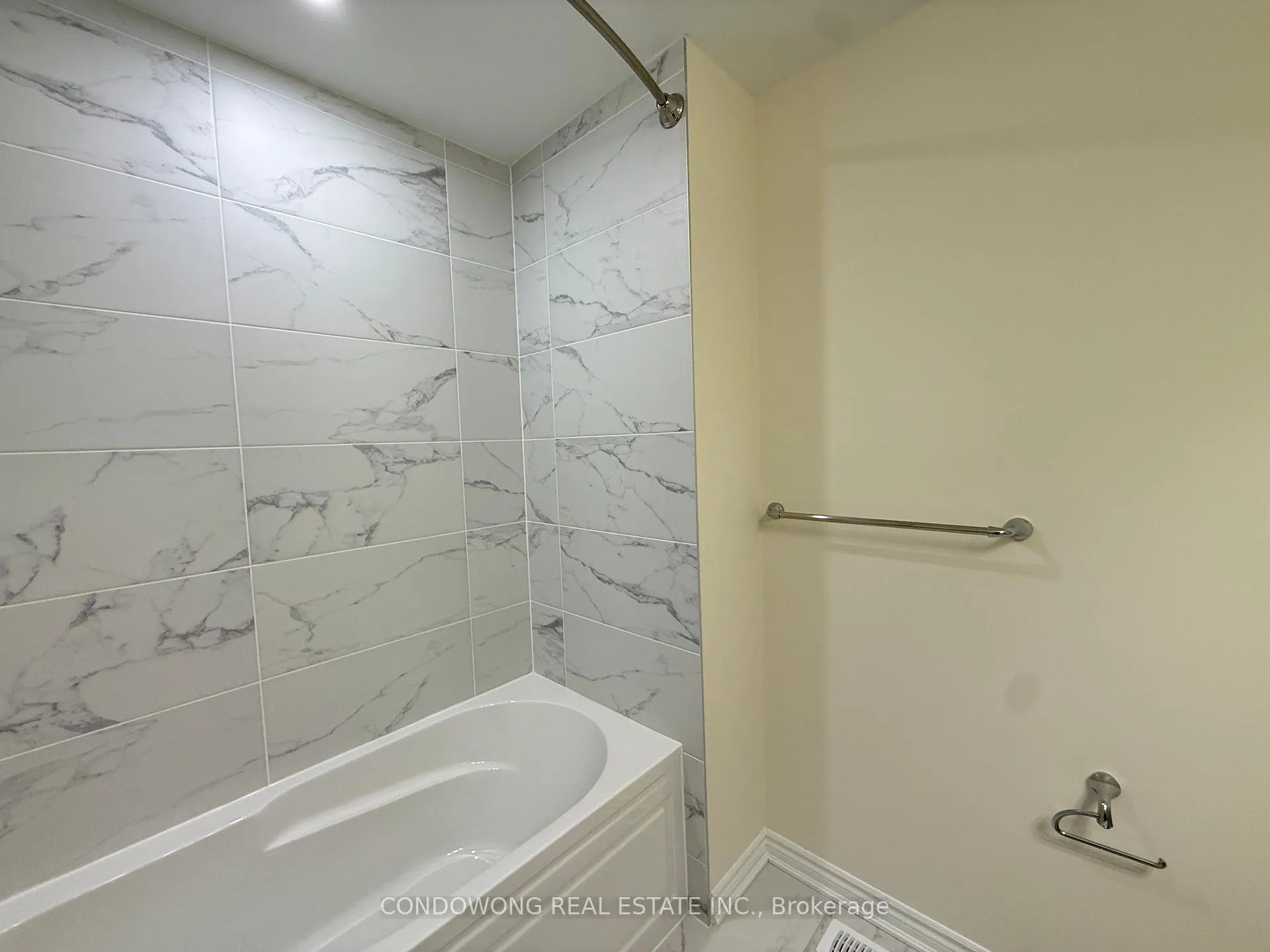 Photo 6 of 101 Avani Avenue, Markham, Rural Markham — HOMEH