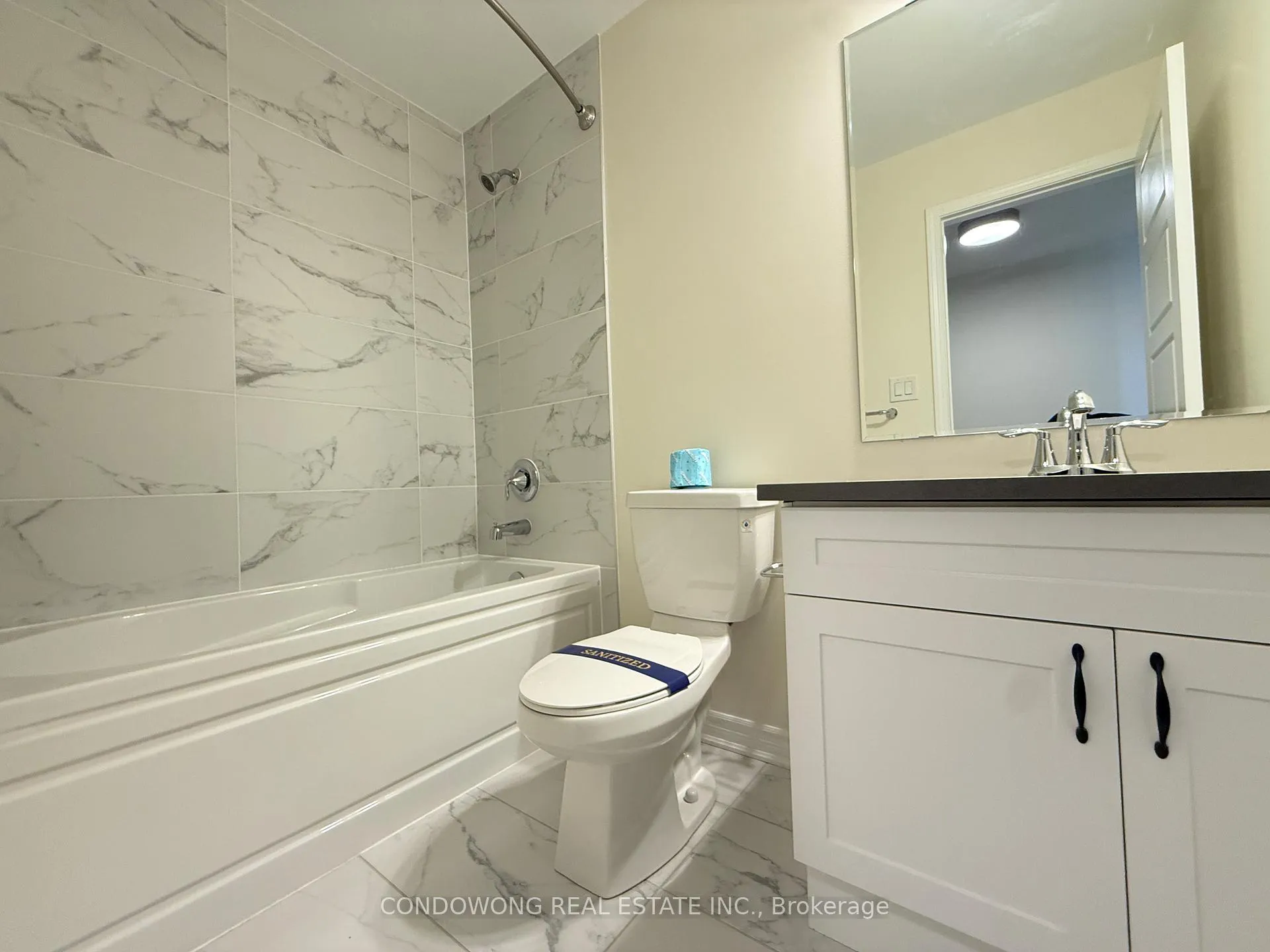 Photo 10 of 101 Avani Avenue, Markham, Rural Markham — HOMEH