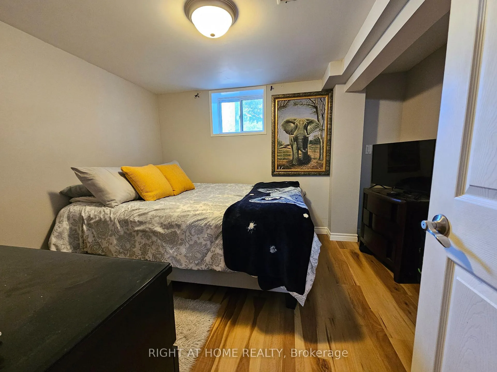 Photo 20 of 63 Cundles Road E, Barrie, Cundles East — HOMEH