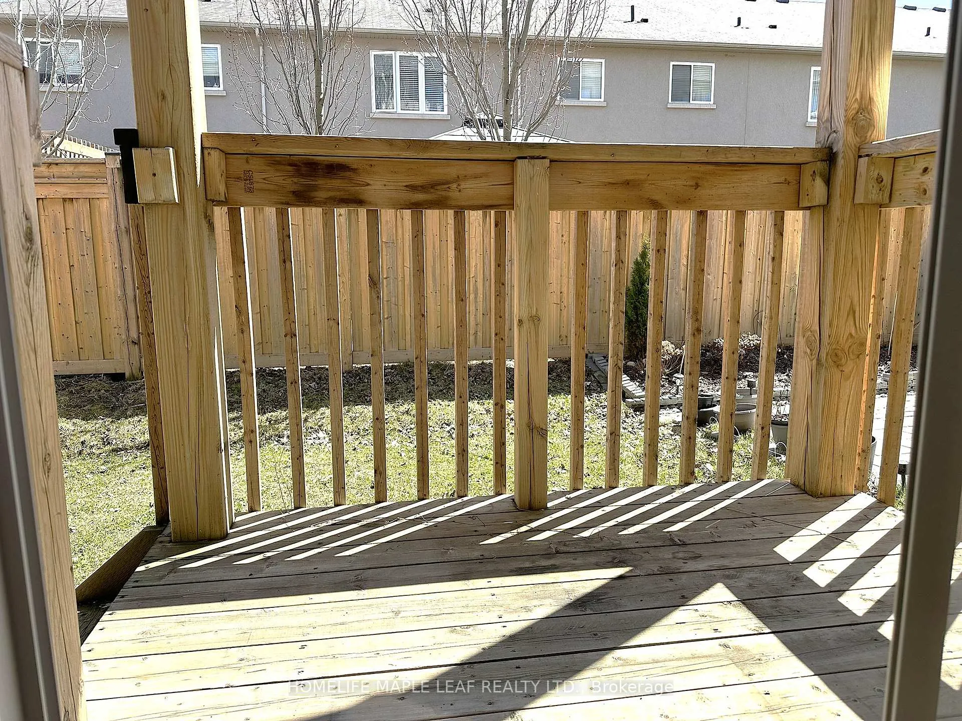 Photo 7 of 26 Borers Creek Circle, Hamilton, Waterdown — HOMEH