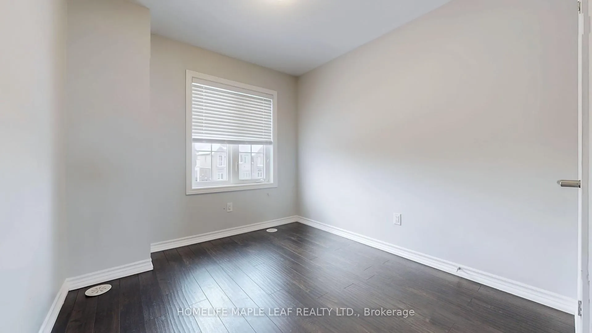 Photo 39 of 26 Borers Creek Circle, Hamilton, Waterdown — HOMEH