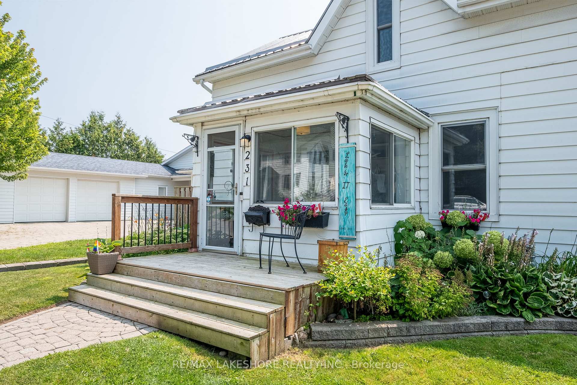 Photo 3 of 231 Perry Street, Cobourg — HOMEH