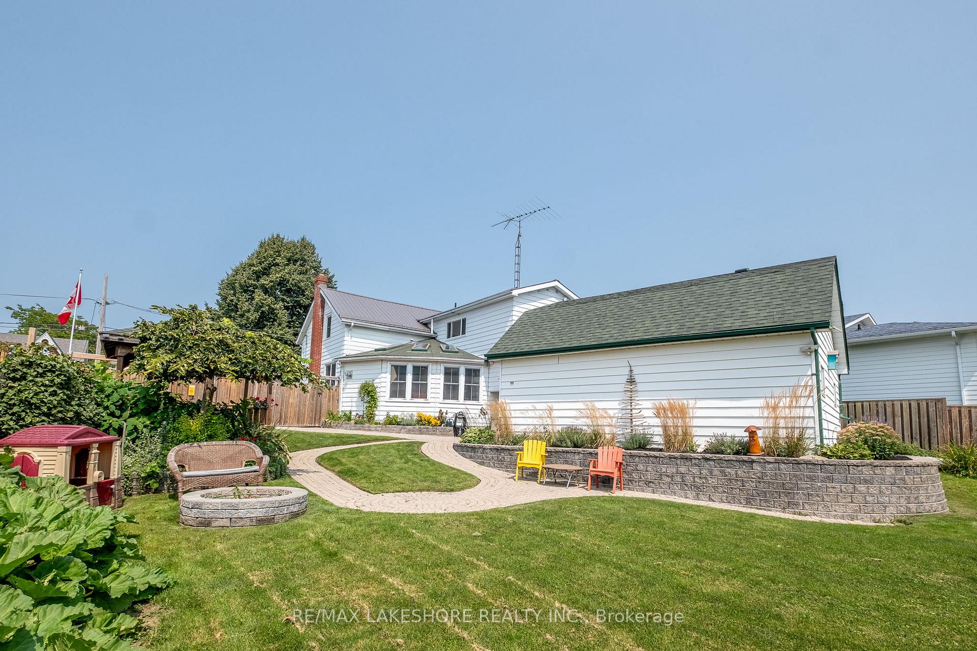 Photo 31 of 231 Perry Street, Cobourg — HOMEH