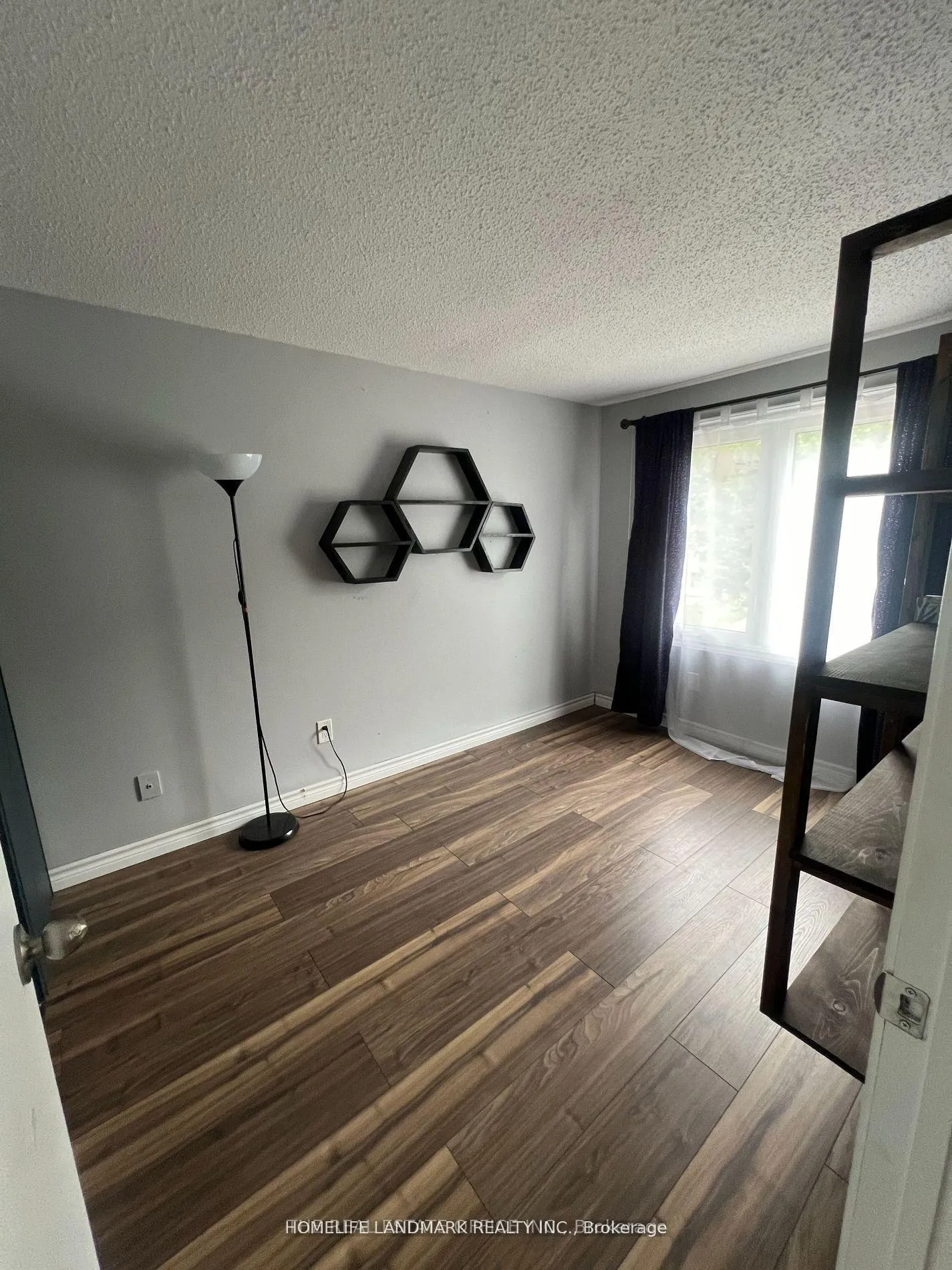 Photo 4 of 59 Kirby Crescent S, Whitby, Blue Grass Meadows — HOMEH