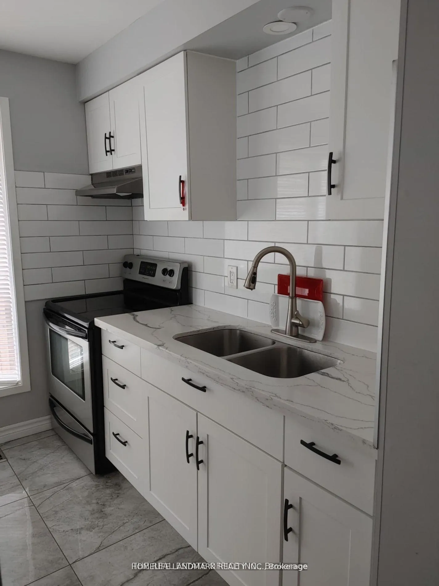 Photo 5 of 59 Kirby Crescent S, Whitby, Blue Grass Meadows — HOMEH