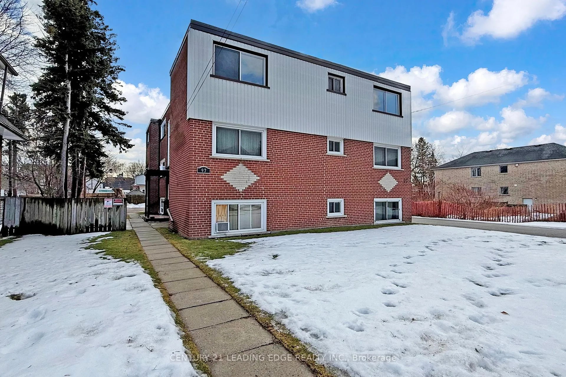 Photo 5 of Unit 6, 97 Elgin Street W, Oshawa, O'Neill — HOMEH