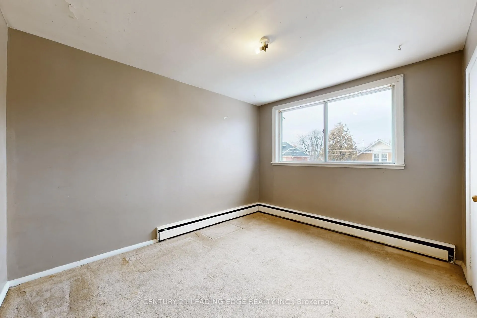 Photo 29 of Unit 6, 97 Elgin Street W, Oshawa, O'Neill — HOMEH