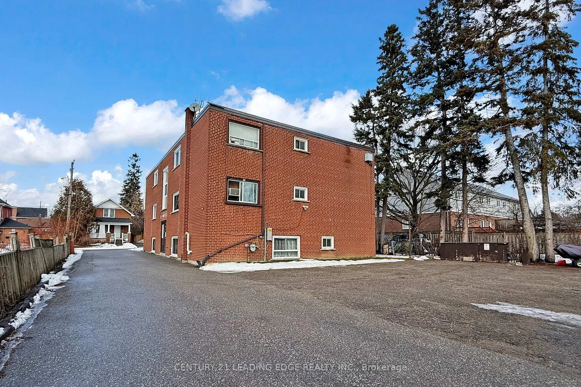 Photo 40 of Unit 6, 97 Elgin Street W, Oshawa, O'Neill — HOMEH