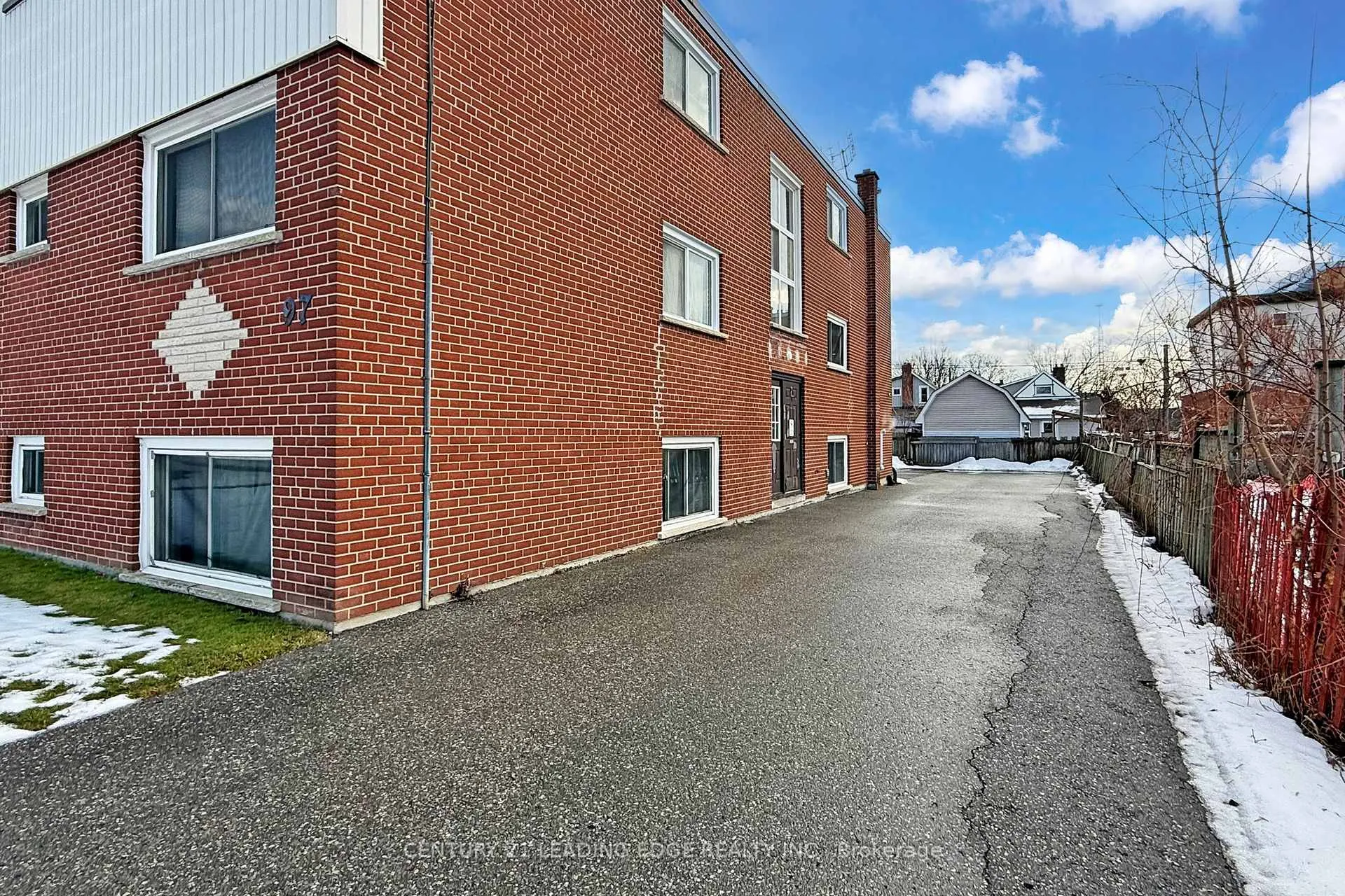 Photo 43 of Unit 6, 97 Elgin Street W, Oshawa, O'Neill — HOMEH