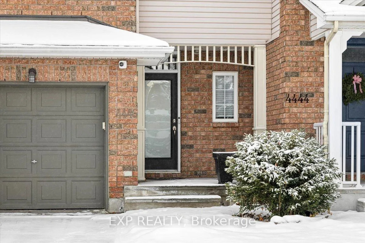 Photo 2 of 4446 Wildmint Square, Ottawa, Riverside South/Gloucester Glen — HOMEH