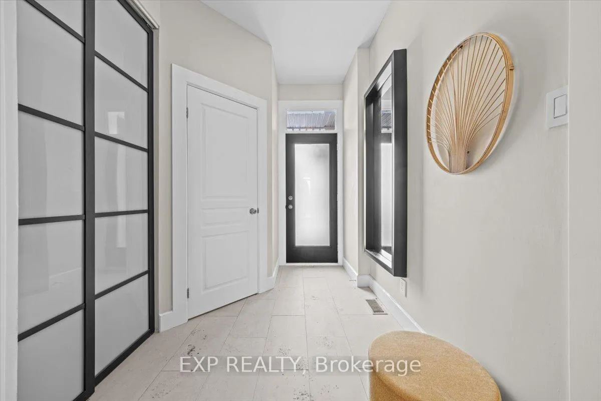 Photo 3 of 4446 Wildmint Square, Ottawa, Riverside South/Gloucester Glen — HOMEH