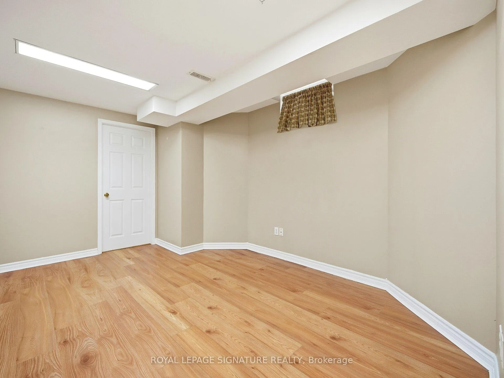 Photo 13 of Unit 2, 29 Ocean Avenue, Vaughan, Vellore Village — HOMEH