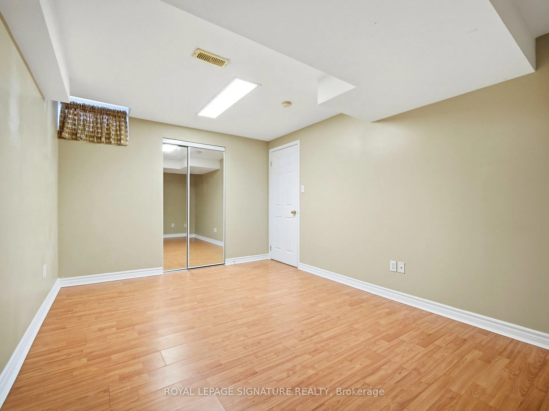 Photo 26 of Unit 2, 29 Ocean Avenue, Vaughan, Vellore Village — HOMEH