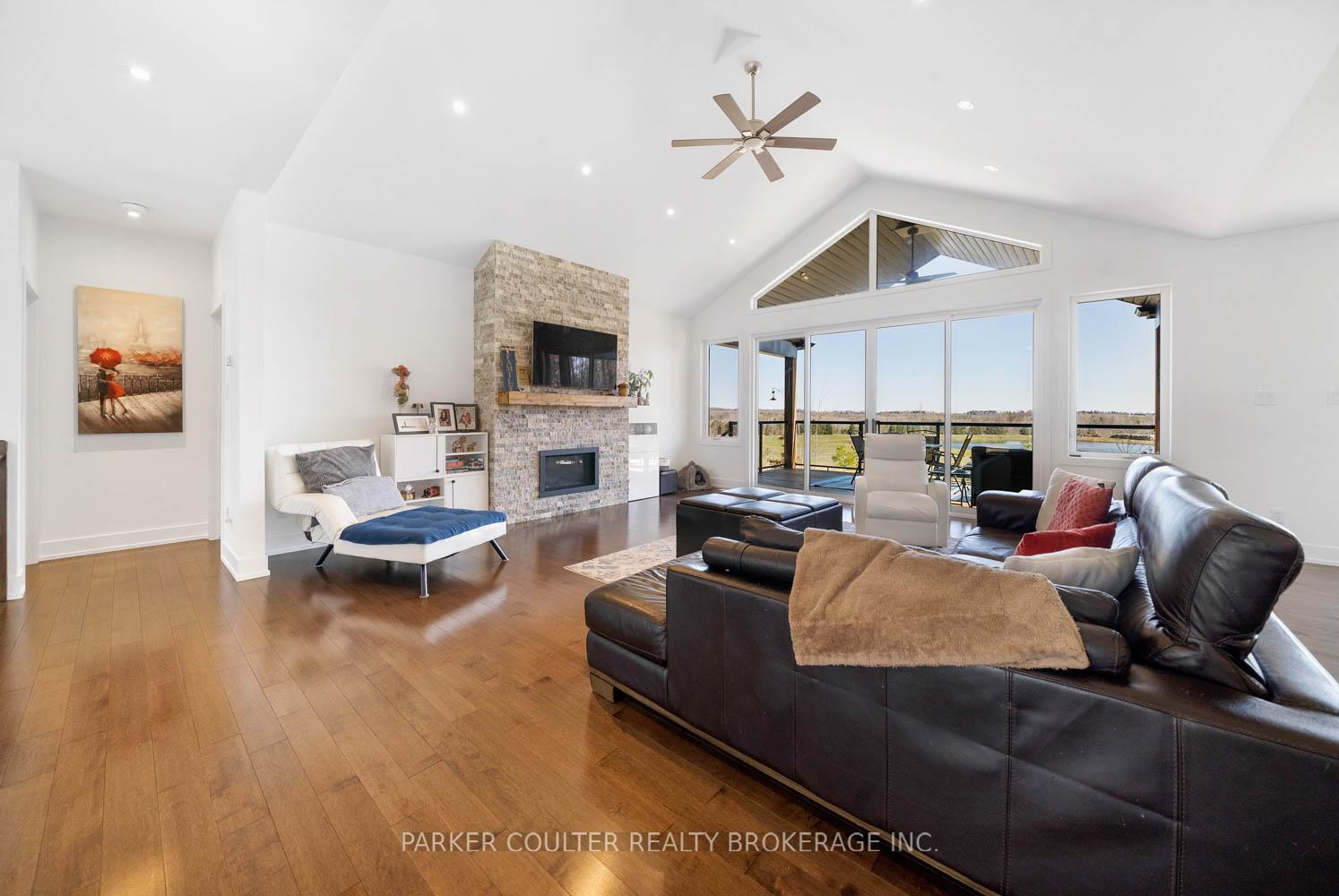 Photo 9 of 3091 Centre Line Road, Clearview, Rural Clearview — HOMEH