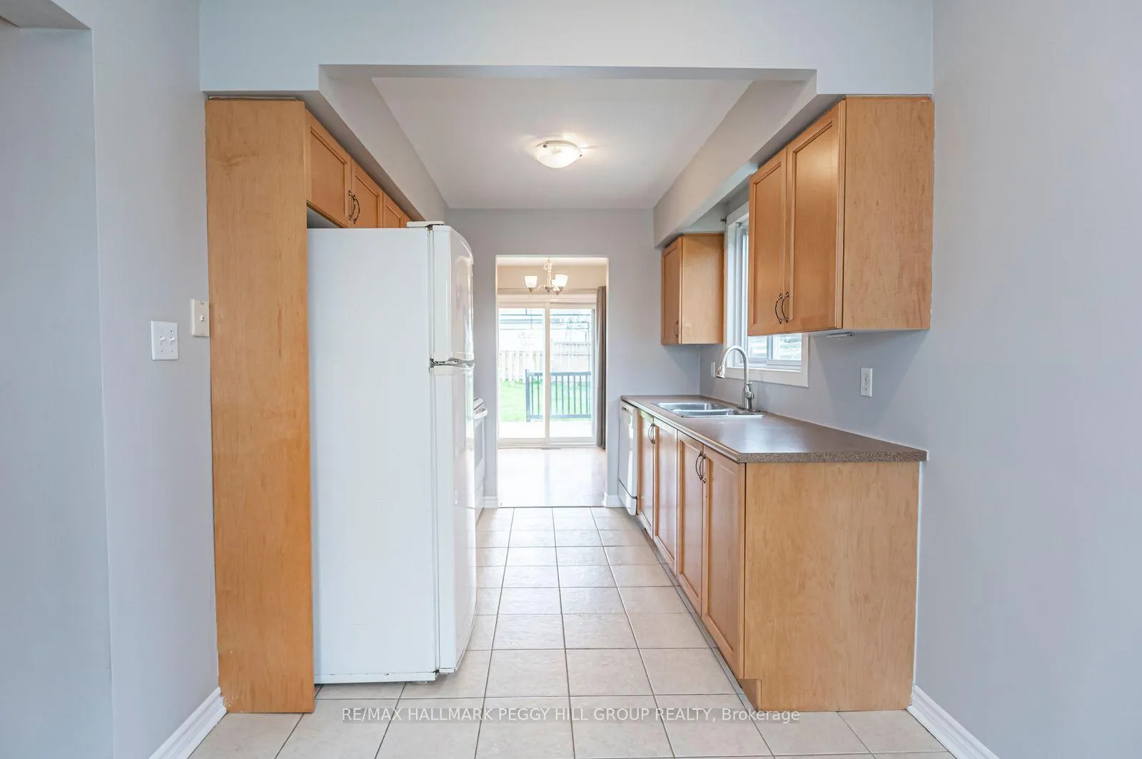 Photo 4 of 14 D'Ambrosio Drive, Barrie, Painswick North — HOMEH