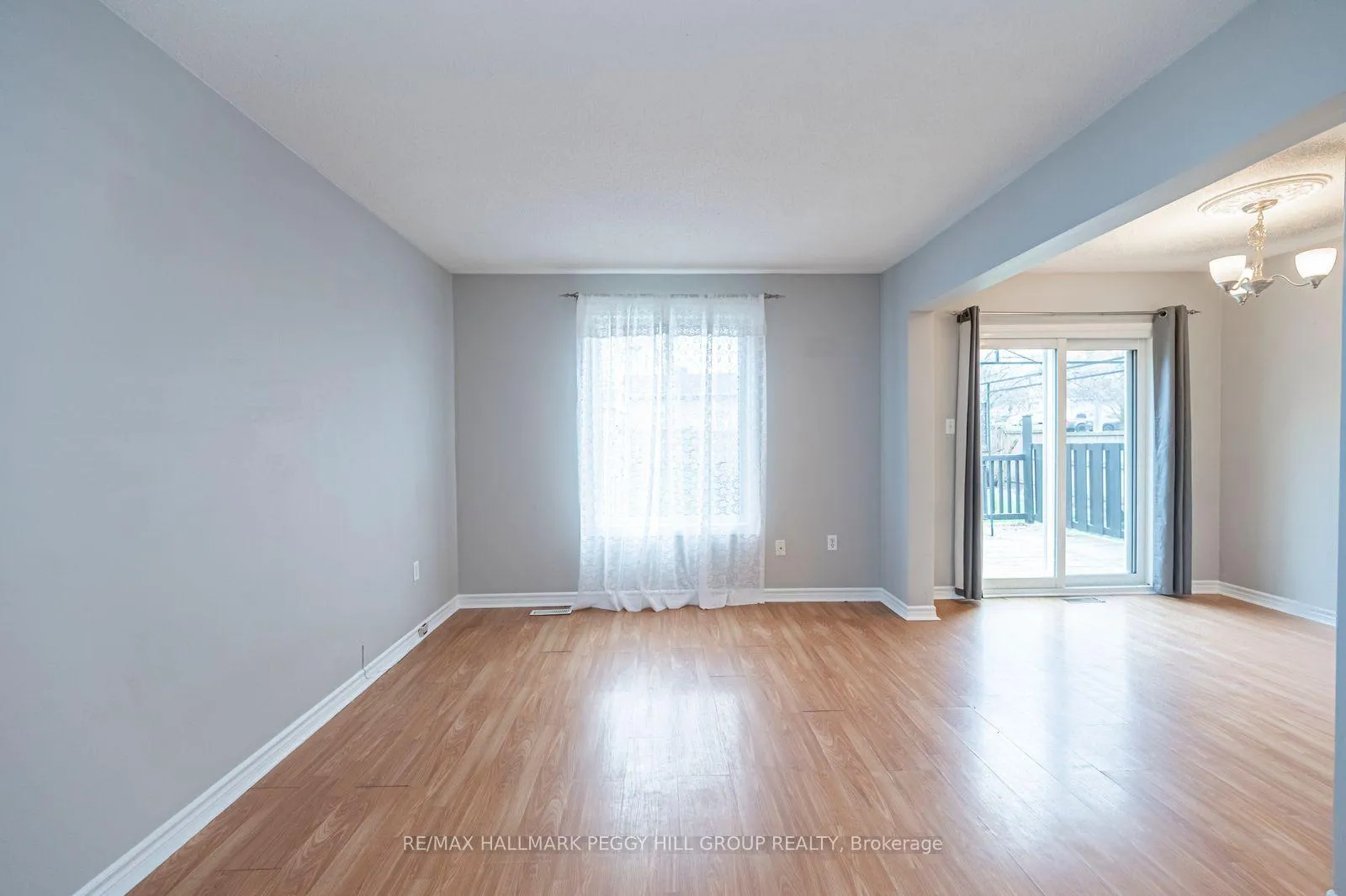 Photo 5 of 14 D'Ambrosio Drive, Barrie, Painswick North — HOMEH