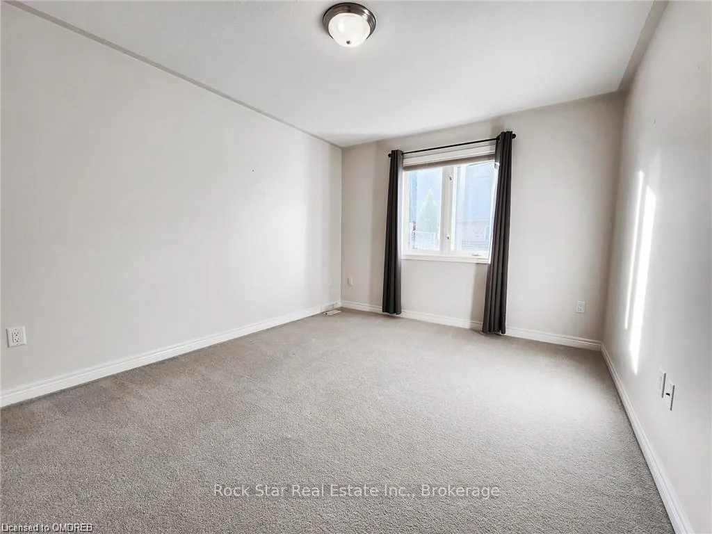 Photo 9 of 21 Bluegrass Crescent, St. Catharines, Oakdale — HOMEH