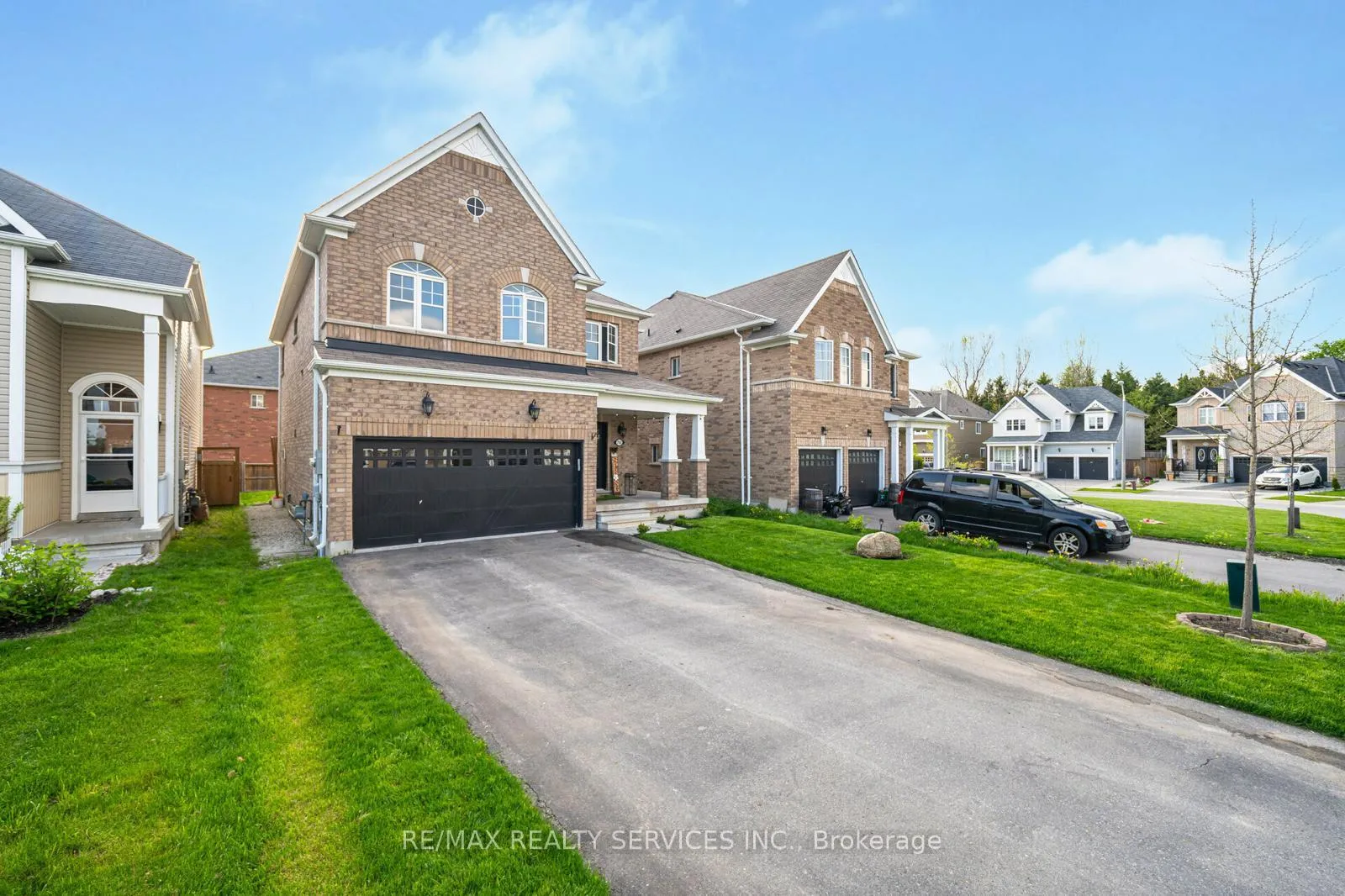 Photo 3 of 762 Halbert Drive, Shelburne — HOMEH