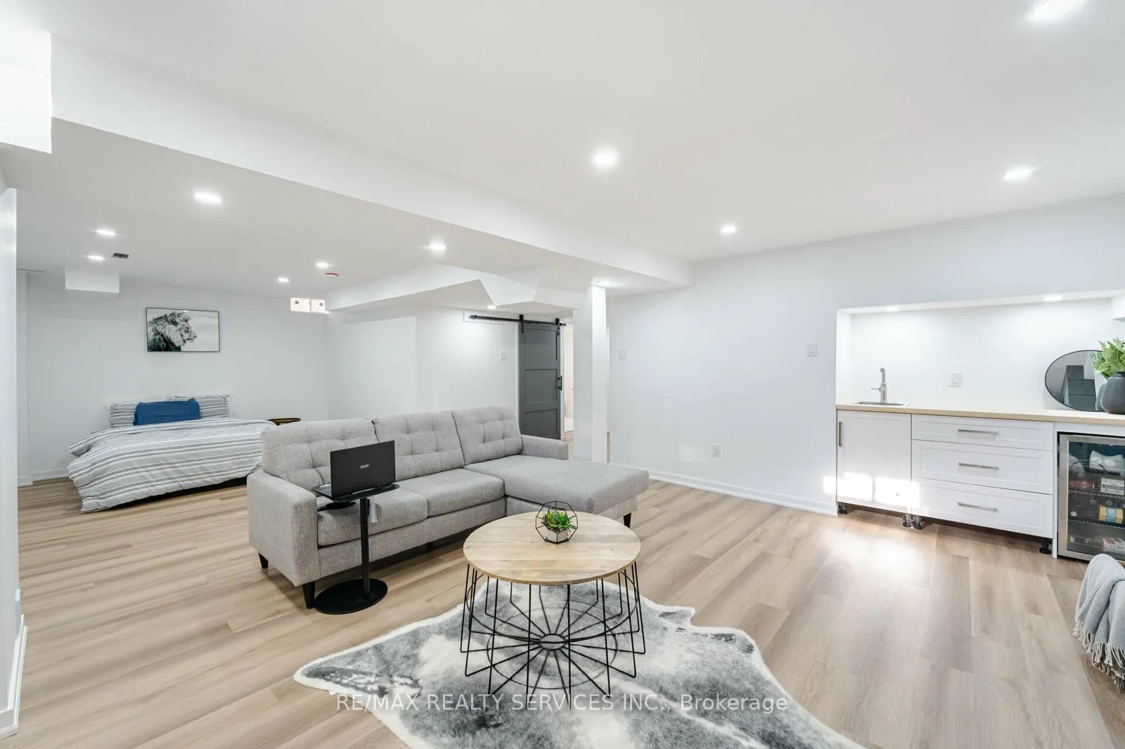 Photo 30 of 762 Halbert Drive, Shelburne — HOMEH