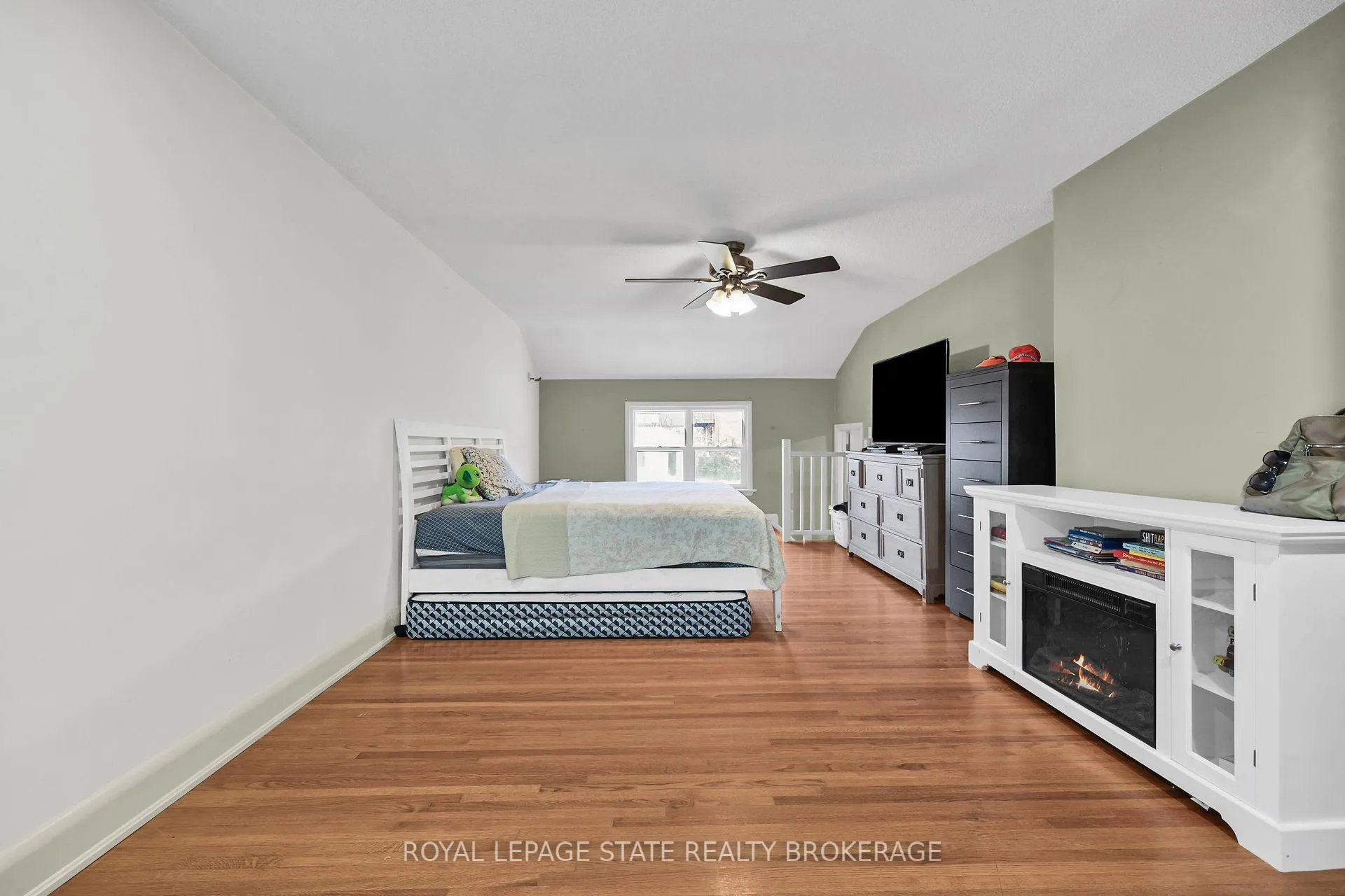 Photo 13 of 86 Millen Road, Hamilton, Corman — HOMEH