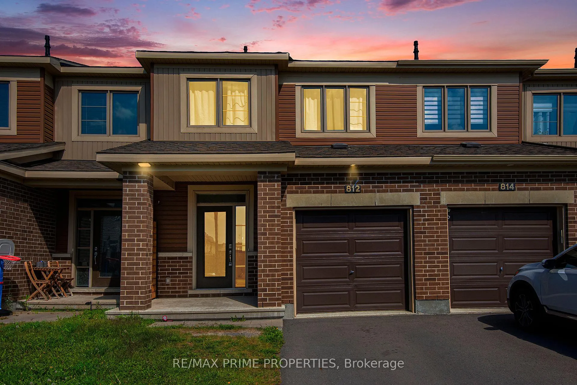 Photo 1 of 812 June Grass Street, Ottawa, Avalon West — HOMEH