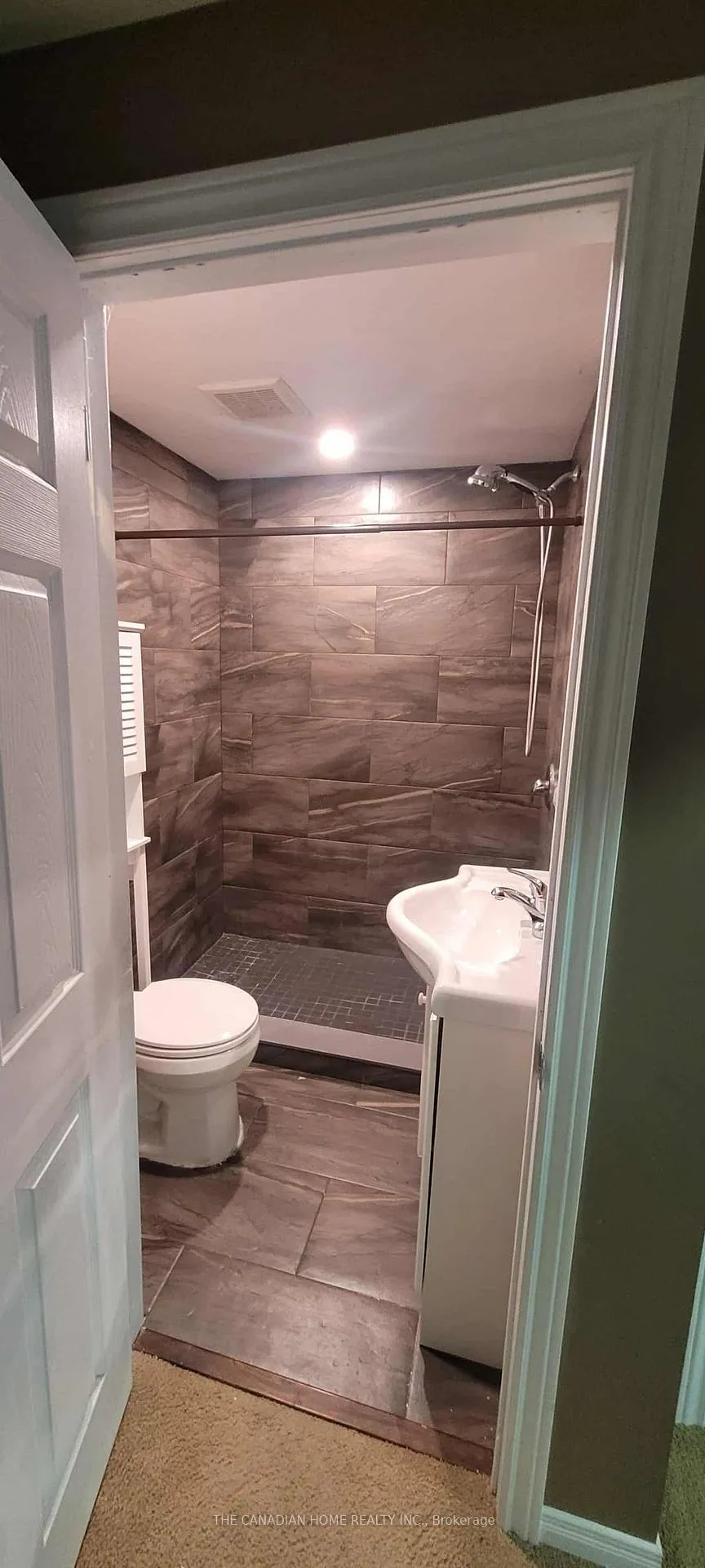 Photo 9 of 102 Doon Mills Drive, Kitchener — HOMEH