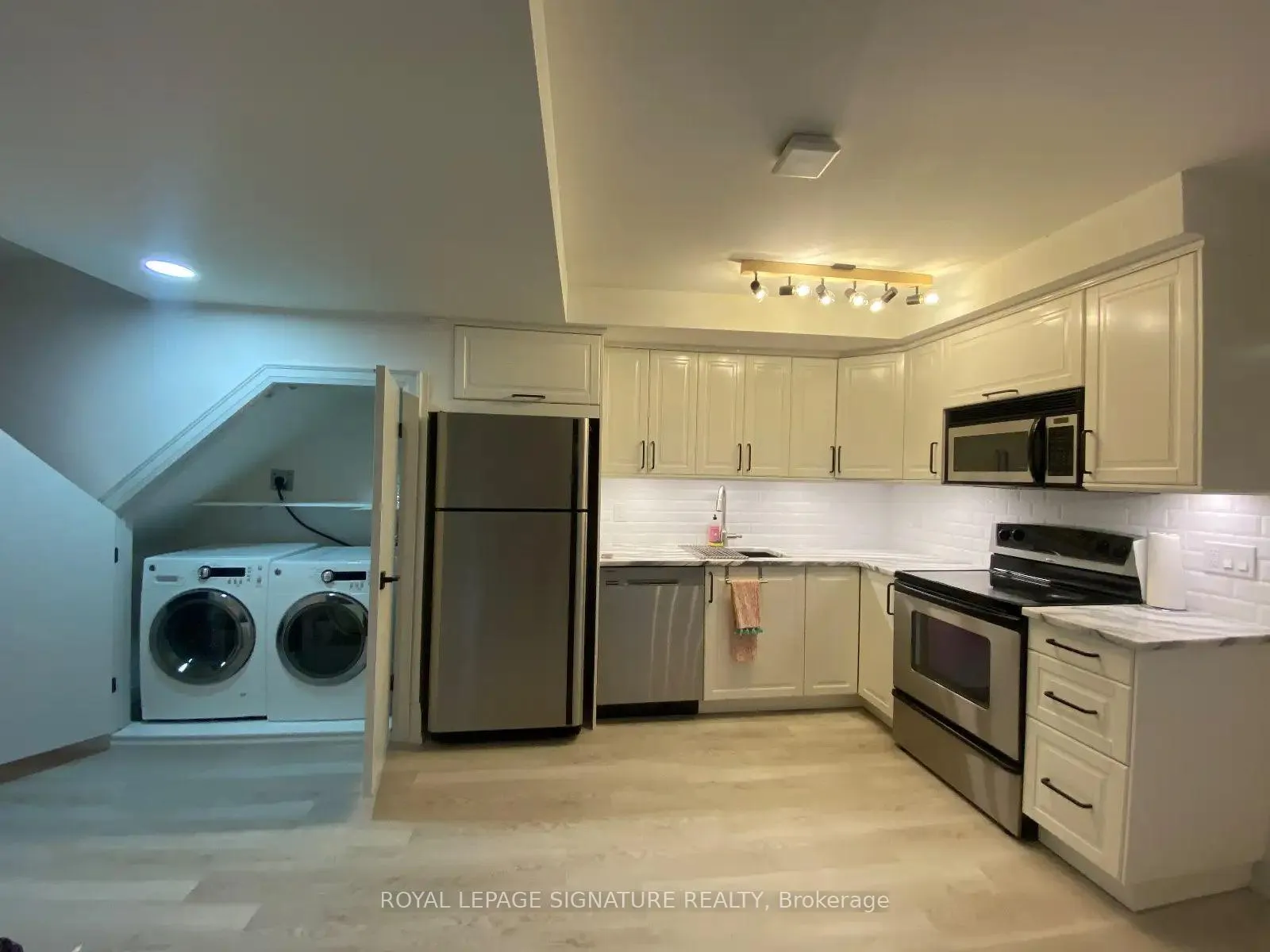 Photo 2 of Unit Lower, 9 Hazelwood Avenue, Toronto, Blake-Jones — HOMEH