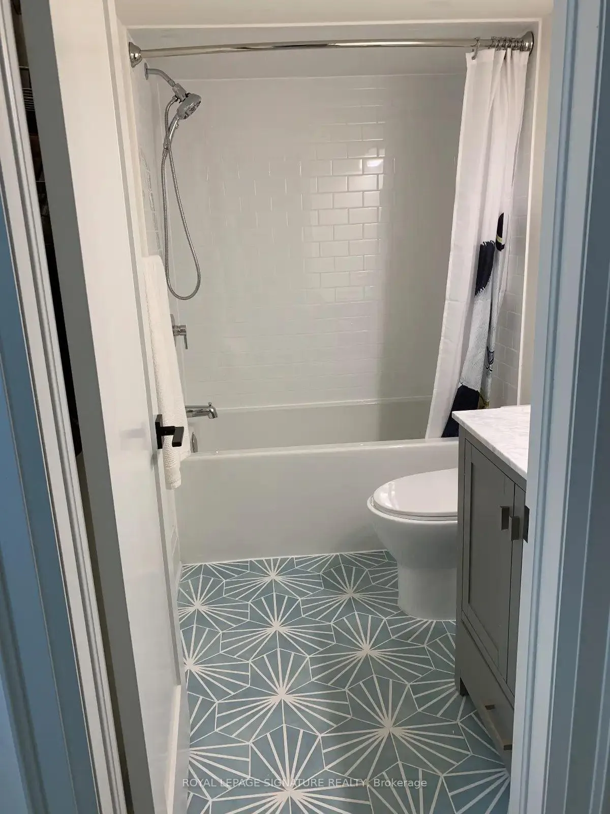 Photo 8 of Unit Lower, 9 Hazelwood Avenue, Toronto, Blake-Jones — HOMEH