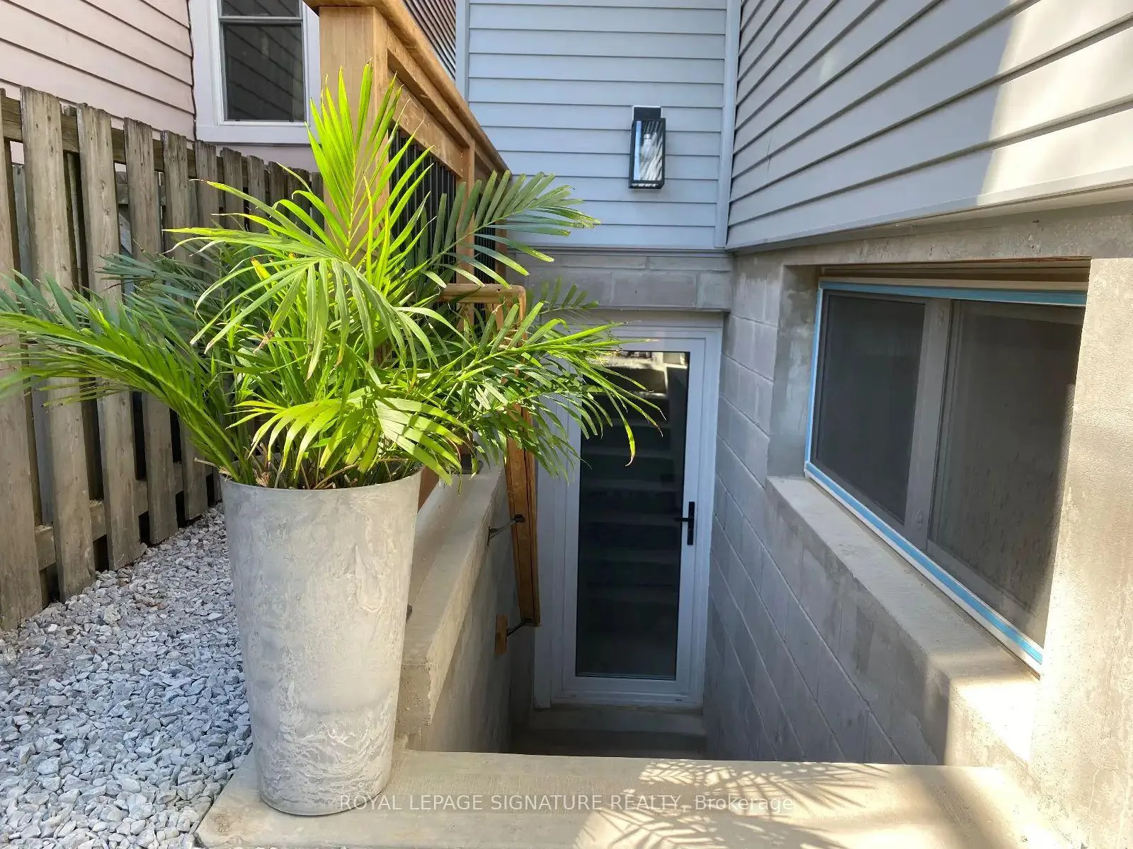 Photo 10 of Unit Lower, 9 Hazelwood Avenue, Toronto, Blake-Jones — HOMEH