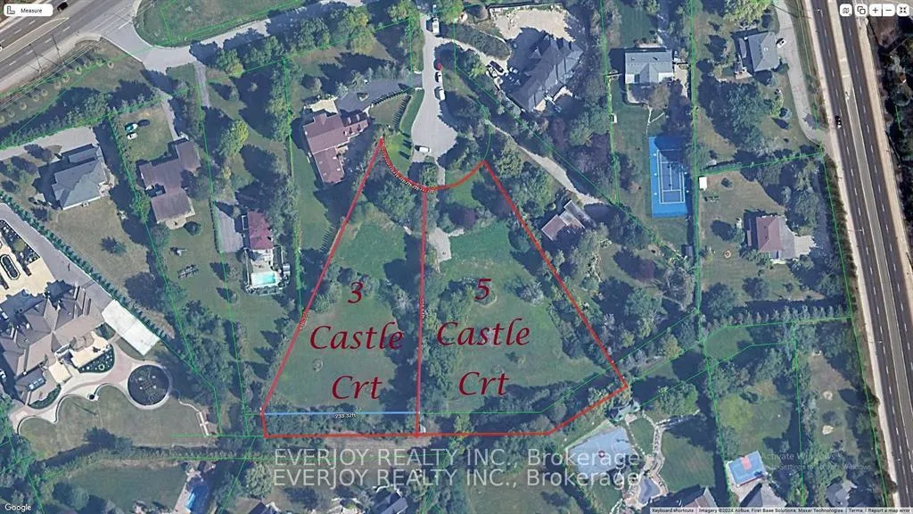 Front of 5 Castle Court
