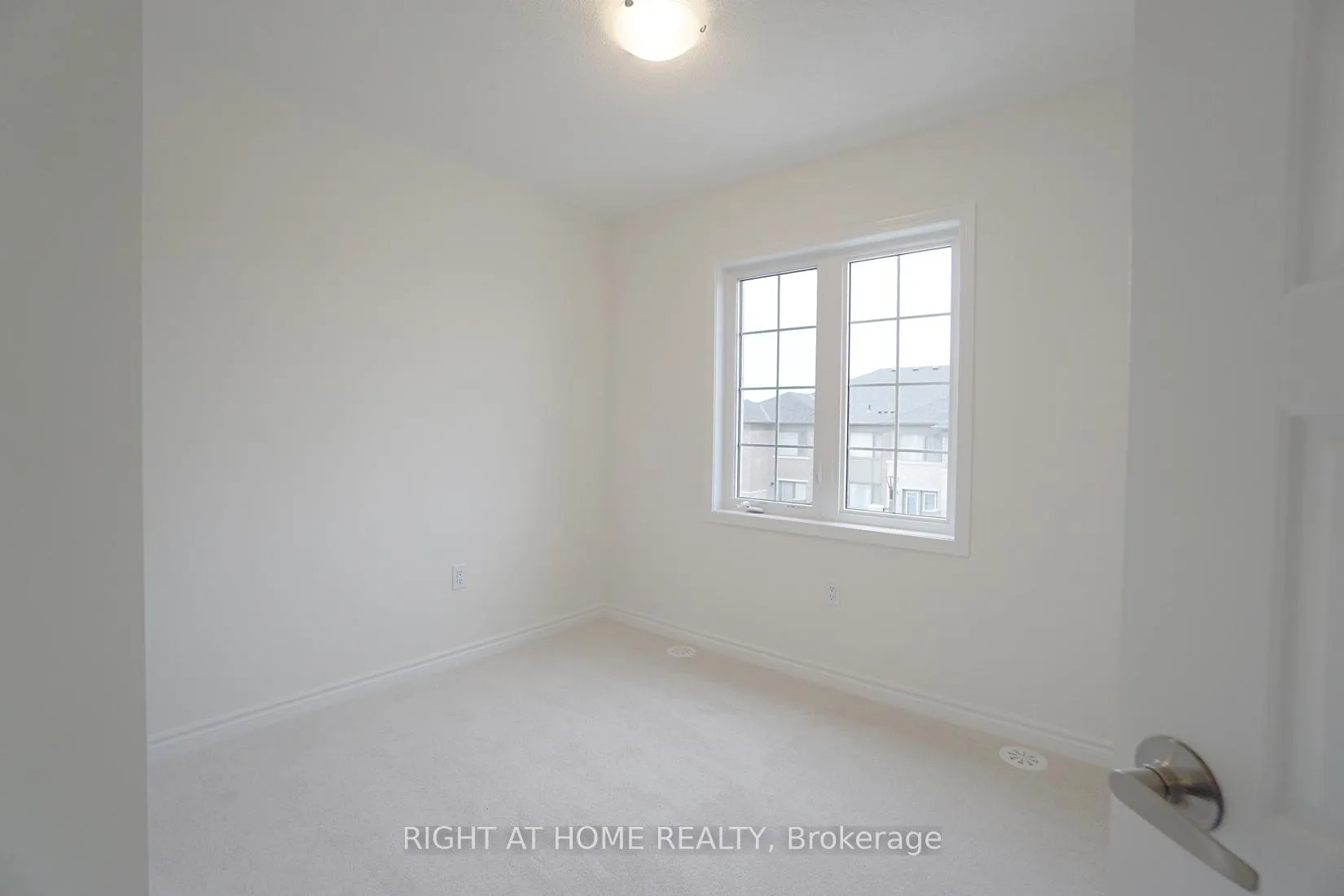 Photo 27 of 3328 Thunderbird Promenade E, Pickering, Rural Pickering — HOMEH